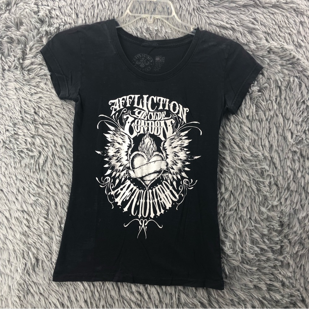 Affliction Tshirt Womens Large Spellout Wing Heart Black Short Sleeve Shirt Logo